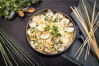 Linguinis con almejas para 2 personas Linguinis con almejas para 2 personas